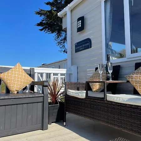 Newquay Bay - Summerbreeze Pv54 Holiday home *